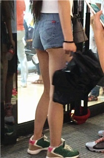 极品宽臀牛仔热裤第一季[410M/MOV]