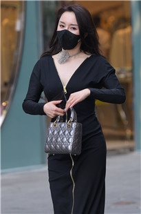 前凸后翘好有女人味3A7259[906M]