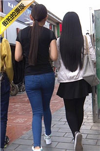 极品紧身牛仔裤美眉[122M/MTS]