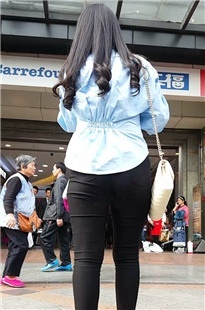 高跟黑裤MM [760M/MP4]