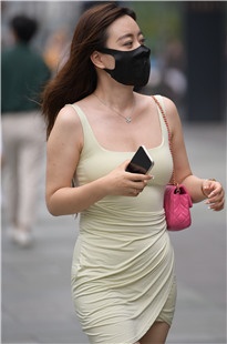 性感绿裙的诱惑3A6727[1.76G]