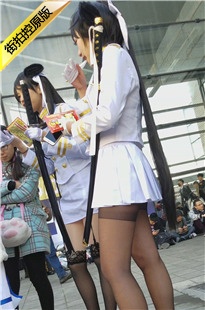 4K-白色连衣裙街拍肉丝coplay美女[465M/MP4]