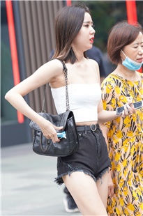 热裤美眉3A1114[680M]