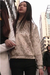 极品紧身裤少女清纯脸蛋魔鬼身材啊！（第二季）[910M/AVI]