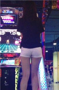 大美女热舞[959M/MOV]