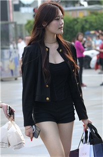 热裤美腿女生3A7923[1.82G]