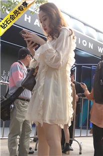 4K-性感连衣短裙长腿街拍高跟美女DJ570[1.48G]